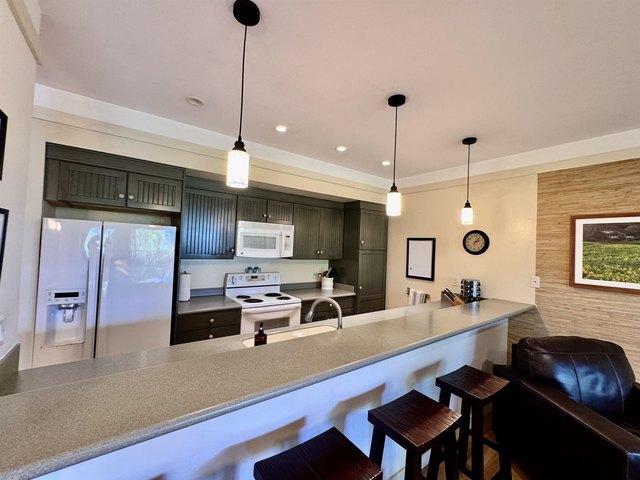 Condo for sale in Maunaloa, Maui County