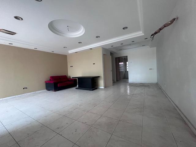 Terraced House for sale in Malaka