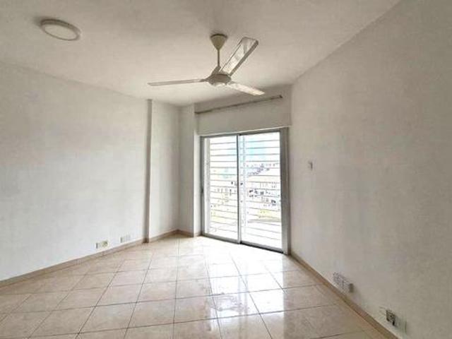 Condominium for sale in Langat, Selangor