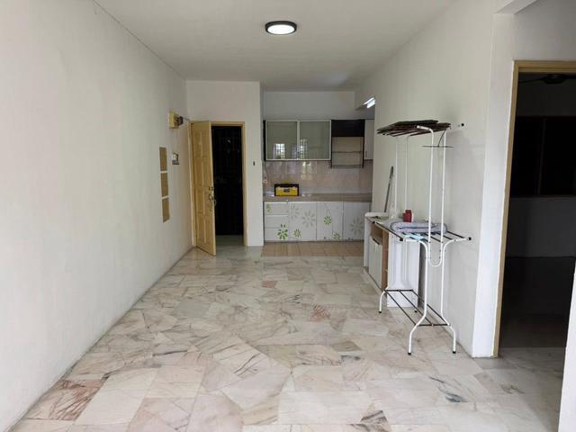 Condominium for sale in Seri Kembangan, Majlis Bandaraya Subang Jaya