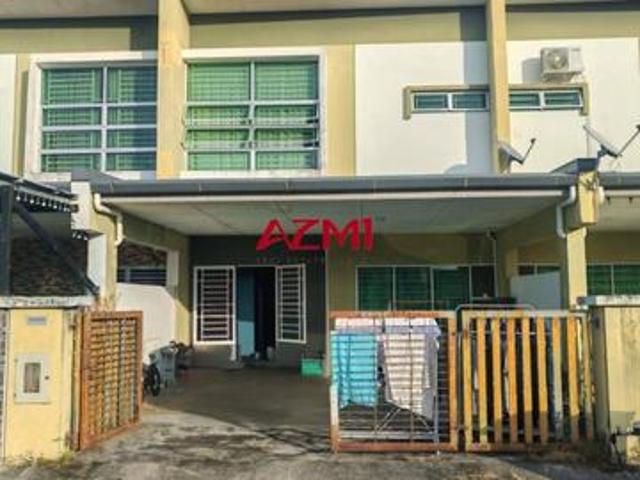 Terraced House for sale in Kuching