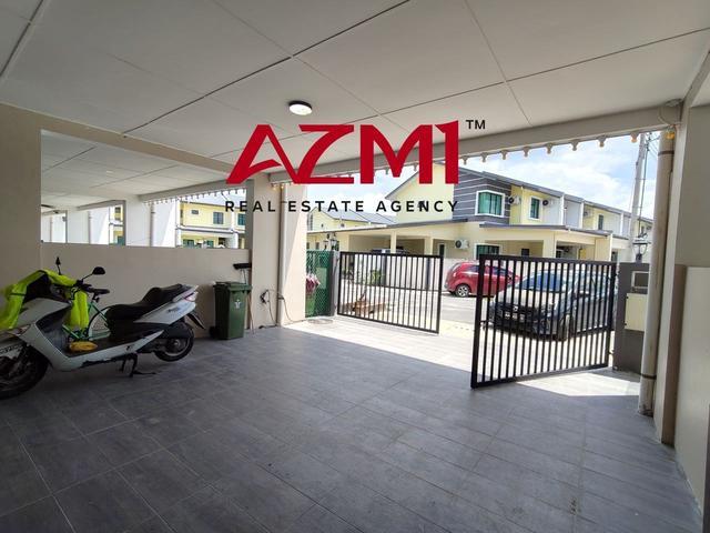 Terraced House for sale in Kuching