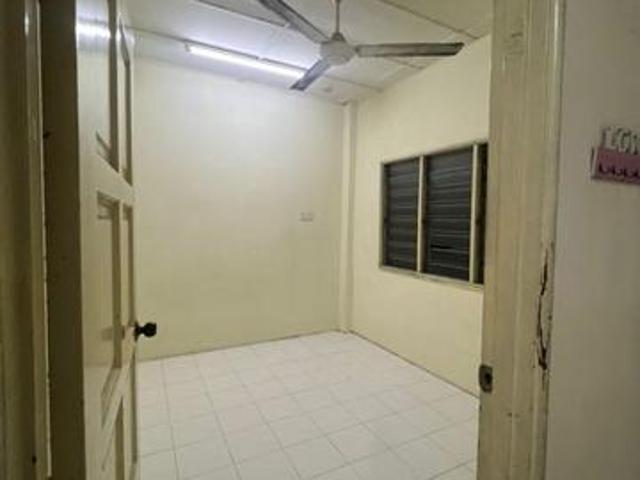 Flat for sale in Ampang, Majlis Perbandaran Ampang Jaya
