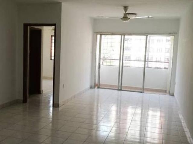 Apartment for sale in Petaling, Damansara Damai