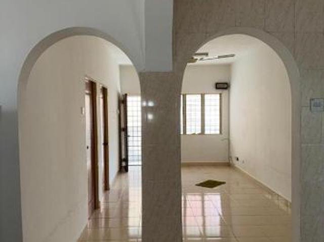 Flat for sale in Petaling, Subang Jaya