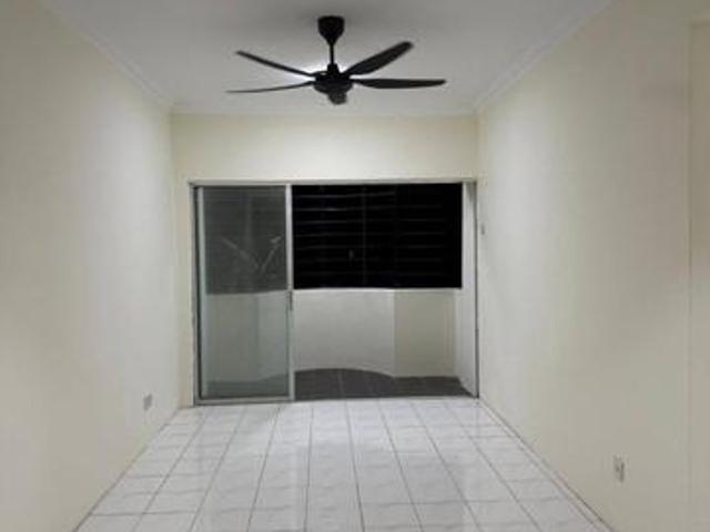 Apartment for sale in Petaling, Subang Jaya