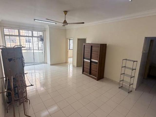 Apartment for sale in Petaling Jaya, Petaling