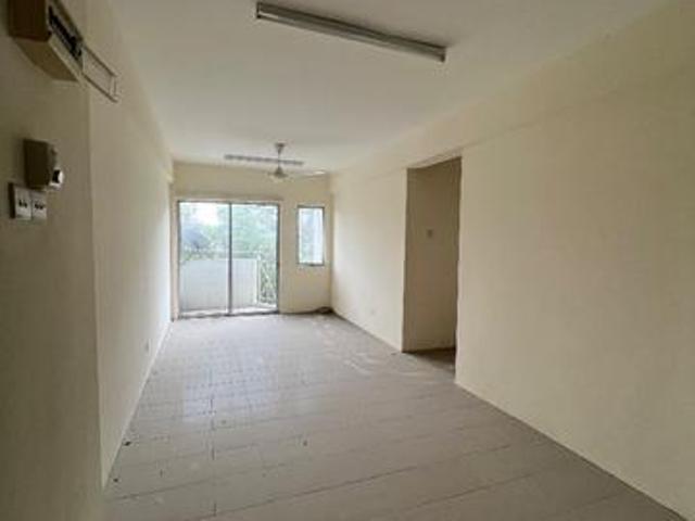 Apartment for sale in Kajang, Langat