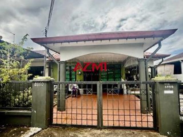 Terraced House for sale in Kuching