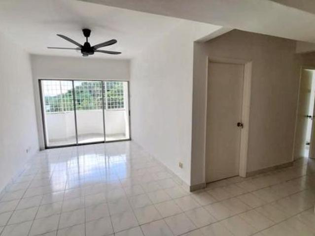 Apartment for sale in Petaling, Subang Jaya