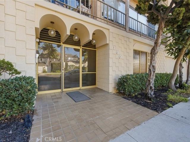 Condo for sale in Long Beach, Los Angeles County