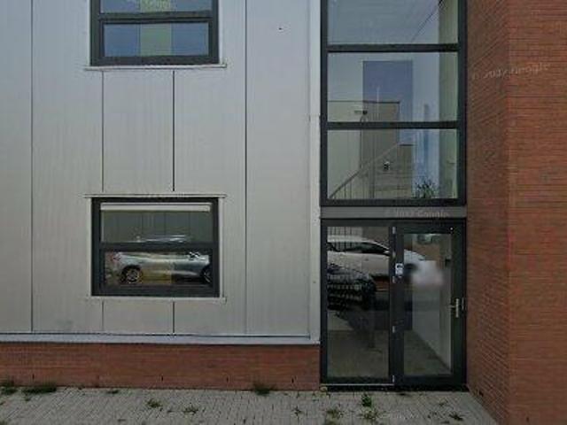 Bedrijfspand te huur in Almere-haven, Flevoland