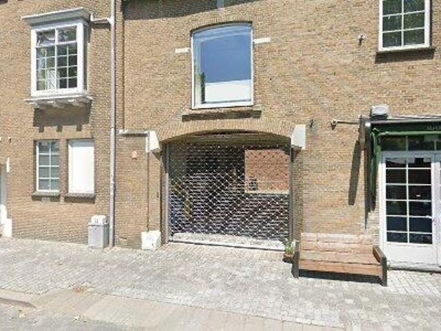 Bedrijfspand te huur in Groenewoud, Tilburg