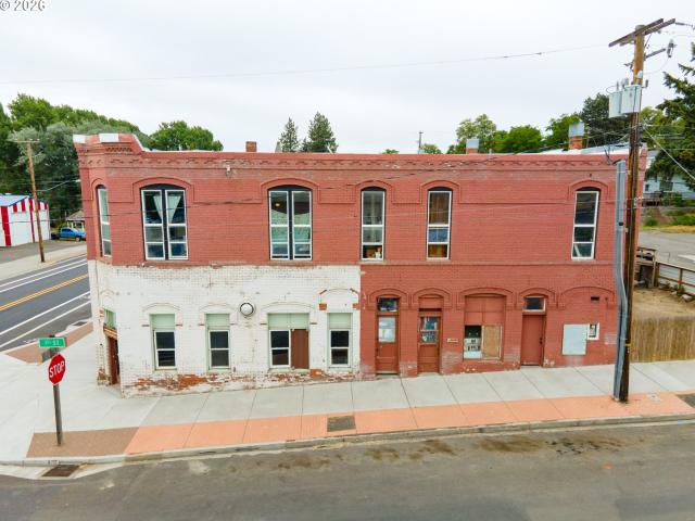 House for sale in Oregonia