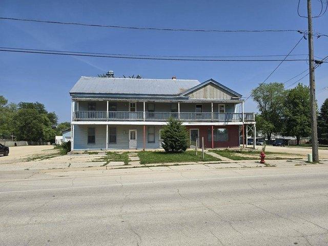 House for sale in Poplar Grove, Illinois