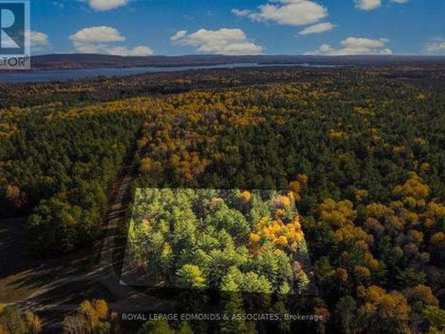 Land for sale in Renfrew, Ontario