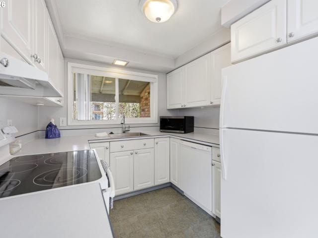 Condo for sale in Oregonia