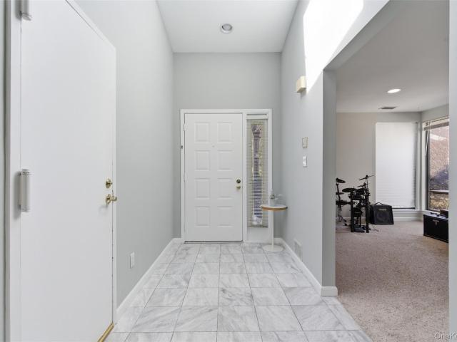 Condo for sale in Huntington, New York