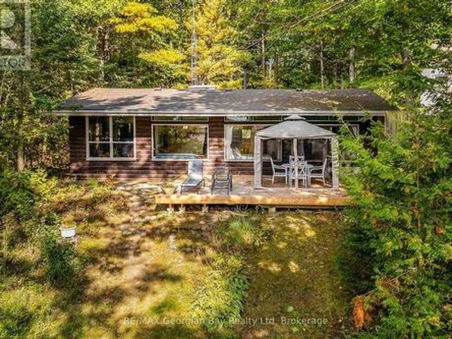 House for sale in Tiny, Central Ontario