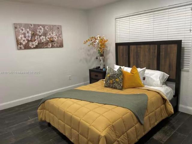 House for sale in Hallandale
