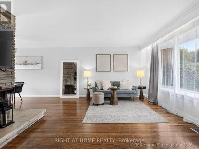House for sale in Scarborough Centre, Toronto