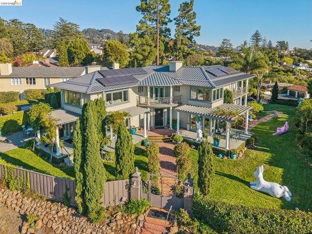 House for sale in Montclair, Oakland