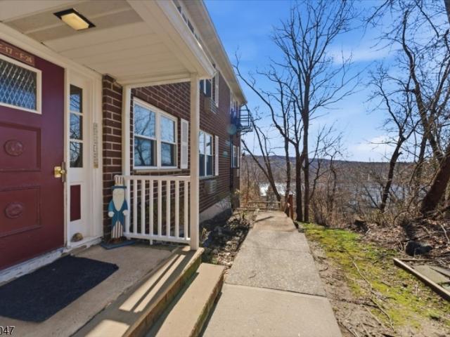 Townhouse for sale in Passaic, New Jersey