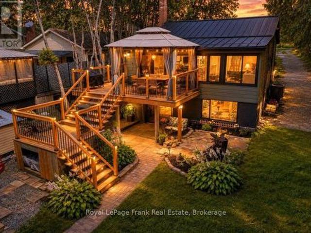House for sale in Uxbridge, Golden Horseshoe