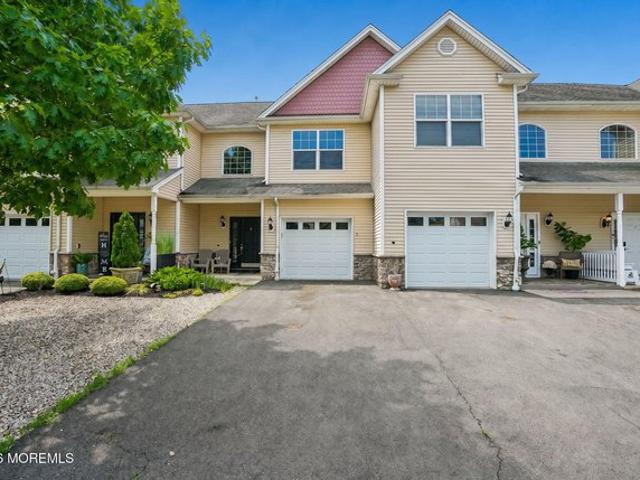Townhouse for sale in Lakehurst, New Jersey
