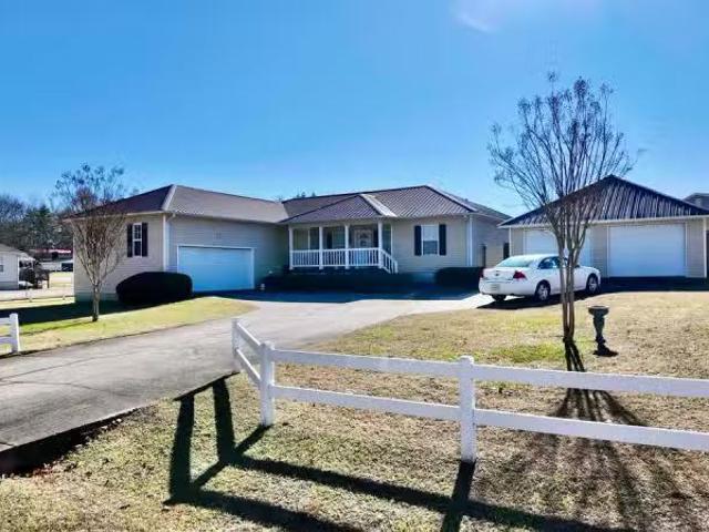 House for rent in Albertville
