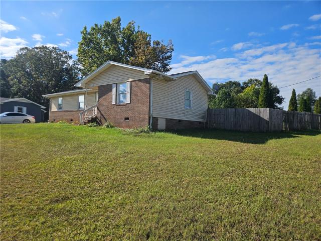 House for sale in Woodland Acres, Seneca