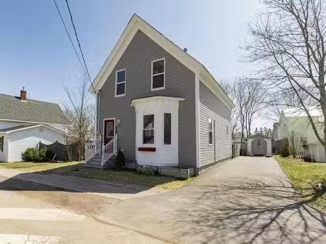 House for sale in Parrsboro, Nova Scotia