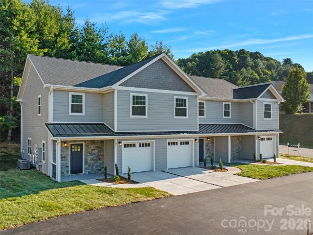 Townhouse for sale in Yancey, North Carolina