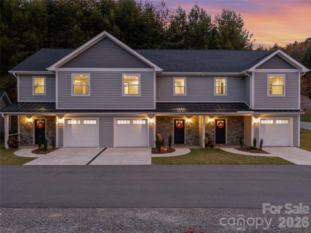 Townhouse for sale in Yancey, North Carolina