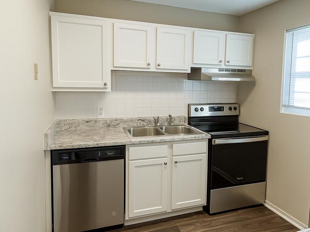 House for rent in 100 Regency, Central