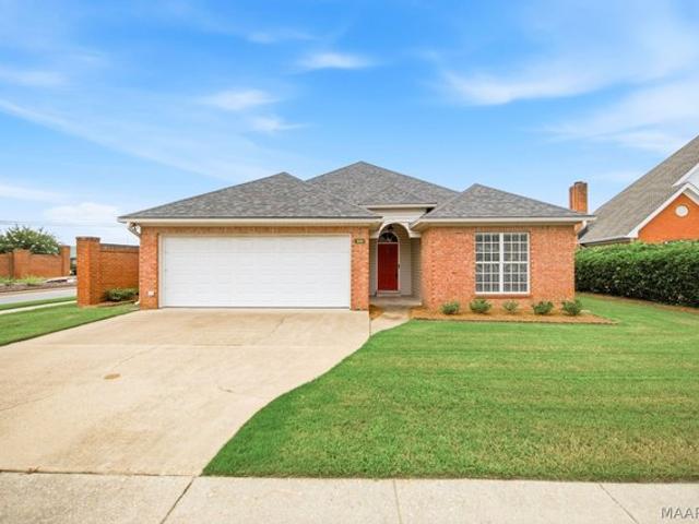 House for sale in Elmore, Alabama