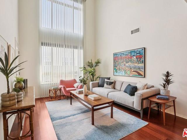 Condo for sale in Little Tokyo, Los Angeles