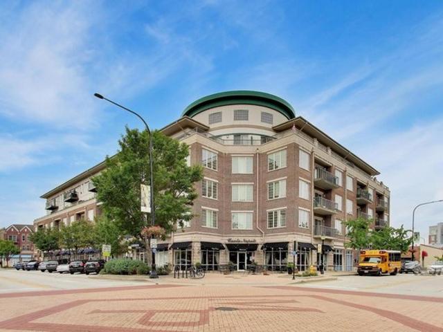 Condo for sale in Mount Prospect, Illinois
