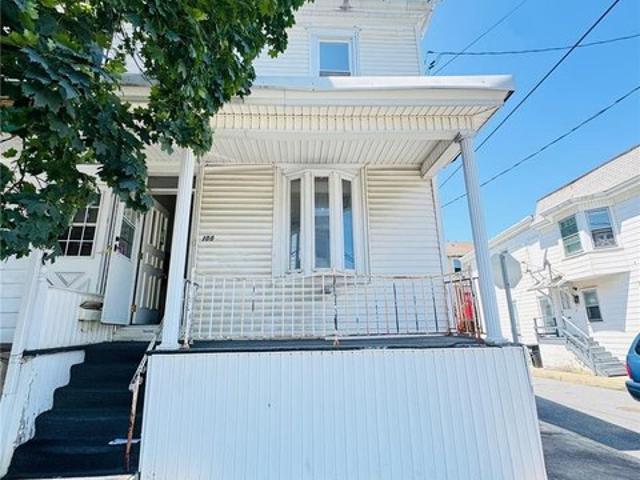 Townhouse for sale in Shamokin, Pennsylvania