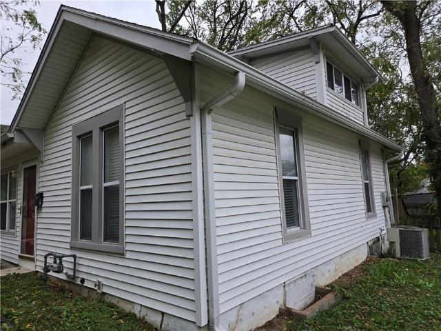 House for sale in Independence, Jackson County