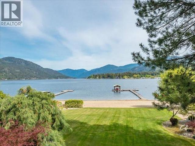 House for sale in Christina Lake, British Columbia