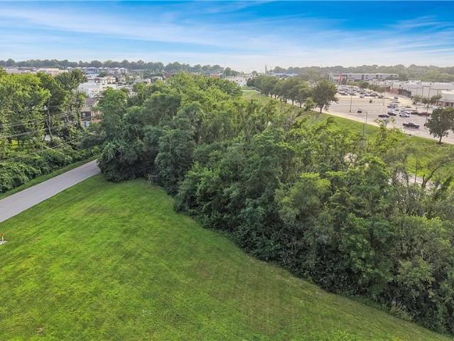 Commercial for sale in Blue Springs, Missouri