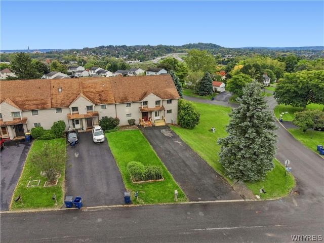 Townhouse for sale in Fairmount, Town of Camillus