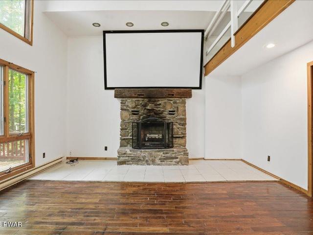 House for sale in Lake Ariel, Pennsylvania