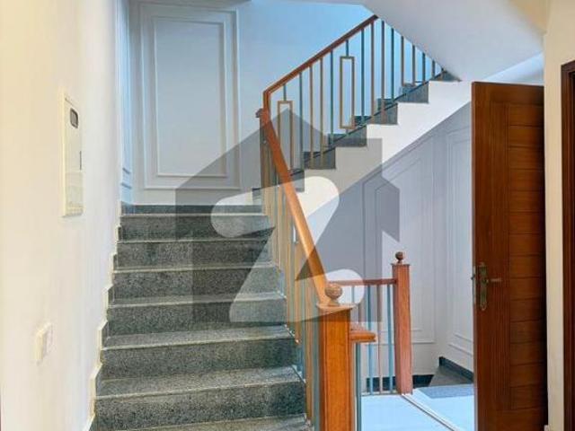 House for sale in 8 ڈی ایچ اے فیز, کراچی ڈویژن
