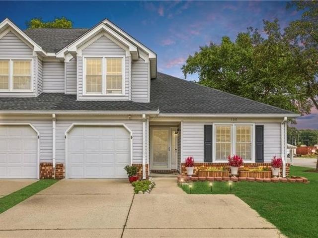 Townhouse for sale in Virginia