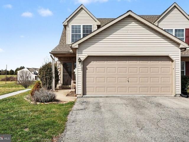 Townhouse for sale in Manchester, Pennsylvania