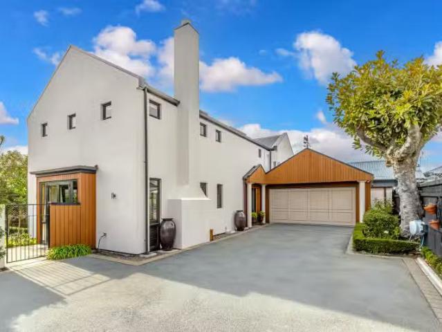House for sale in Fendalton, Canterbury