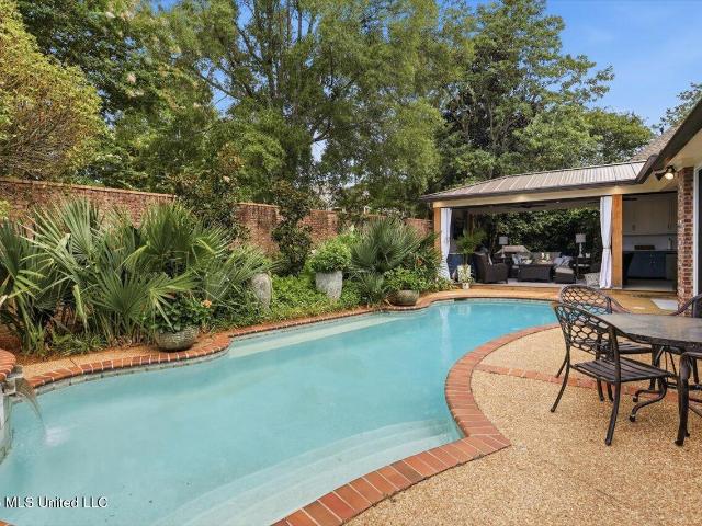House for sale in Ridgeland, Mississippi