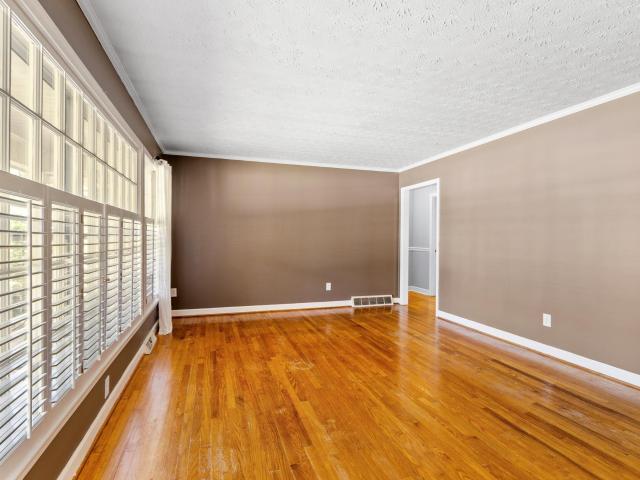 House for sale in Clinton, South Carolina
